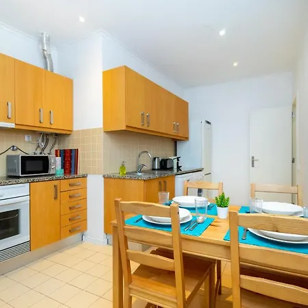 Whome | Trigueiros Downtown Apartament Lizbona