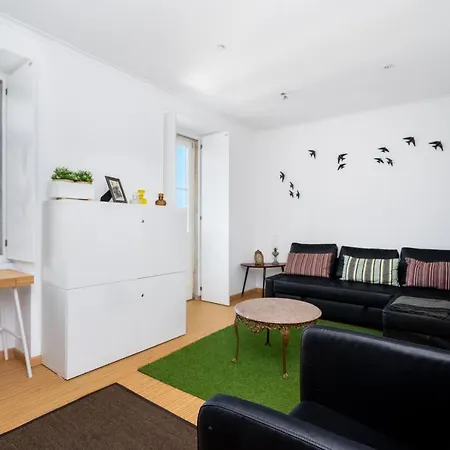 Whome | Trigueiros Downtown Apartament Lizbona