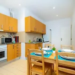 Whome | Trigueiros Downtown Apartament Lizbona